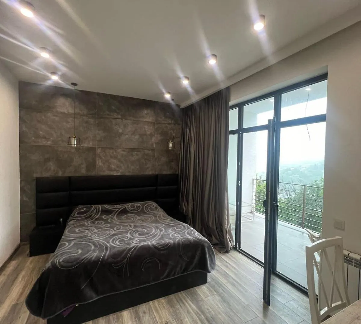 וילה הוילה טביליסי The House